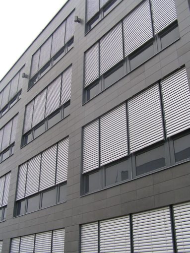Brise soleil orientable Z90 manuel
